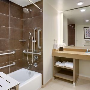 One-Bedroom King Suite Disability Access